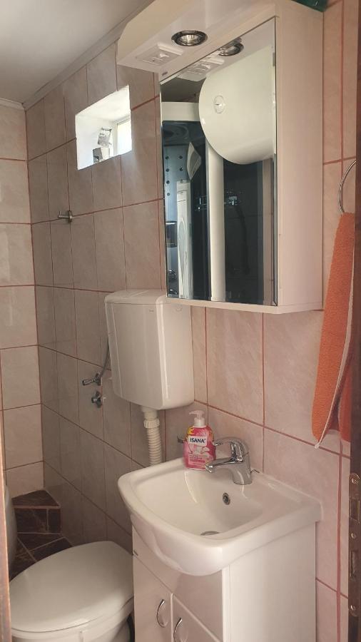 קמנארי Apartment Julian מראה חיצוני תמונה